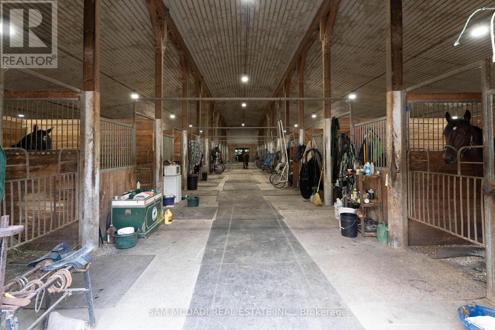 Photo 1 of 1046 Concession 6 Road W, Hamilton ON
