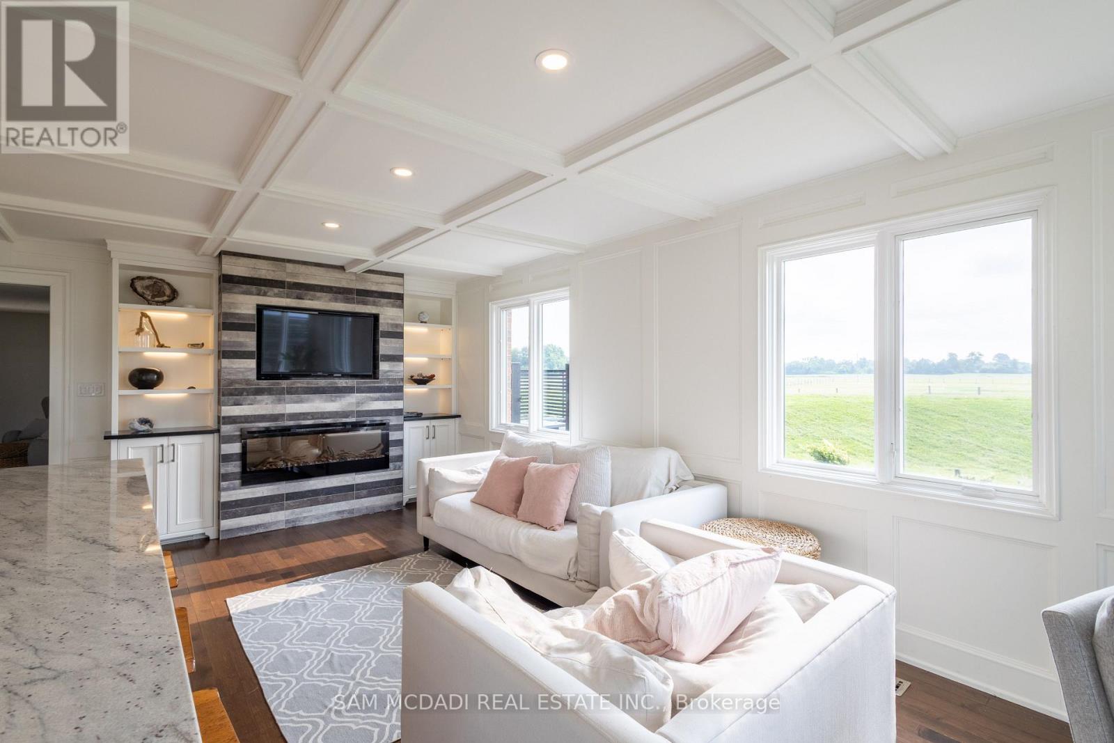 Photo 21 of 1046 Concession 6 Road W, Hamilton ON
