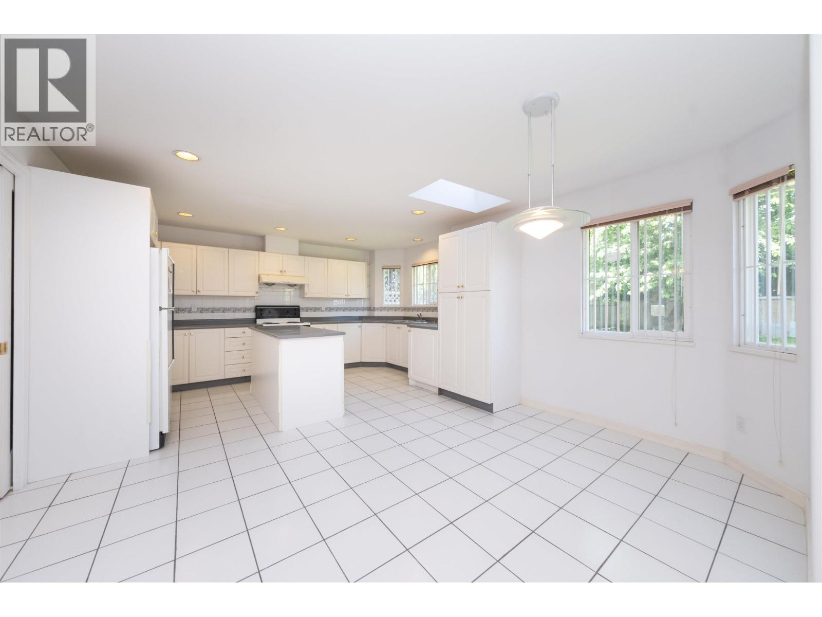 Photo 11 of 9900 Patterson Road, Richmond BC