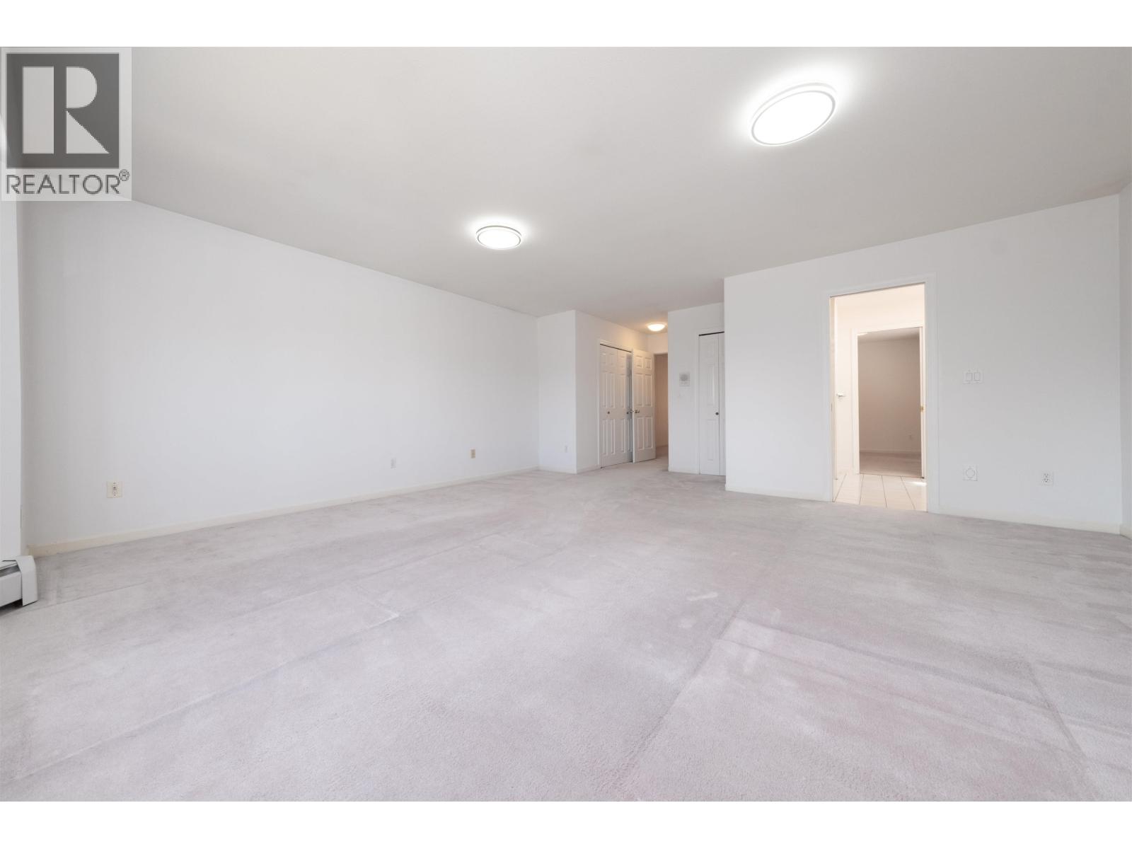 Photo 2 of 9900 Patterson Road, Richmond BC