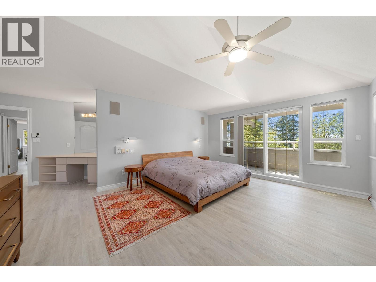 Photo 22 of 192 Montroyal Boulevard, North Vancouver BC
