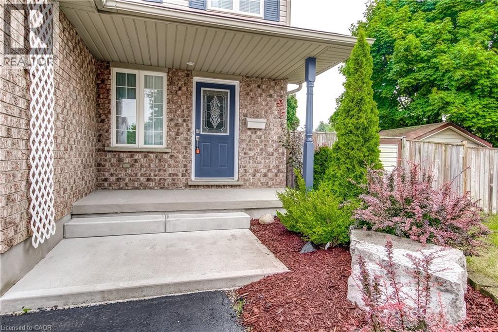 Photo 5 of 40 Hawkins Drive, Cambridge ON
