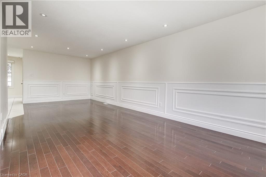 Photo 15 of 40 Hawkins Drive, Cambridge ON