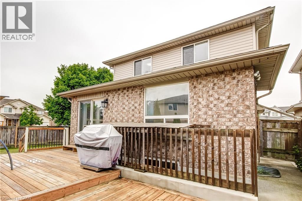 Photo 38 of 40 Hawkins Drive, Cambridge ON