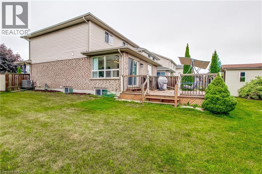 Photo 41 of 40 Hawkins Drive, Cambridge ON