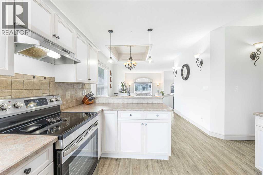 Photo 11 of 103 Jepsen Crescent, Red Deer AB
