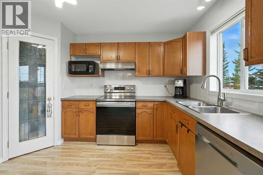 Single Family House for Sale in  Bridlewood Way SW Bridlewood Calgary 