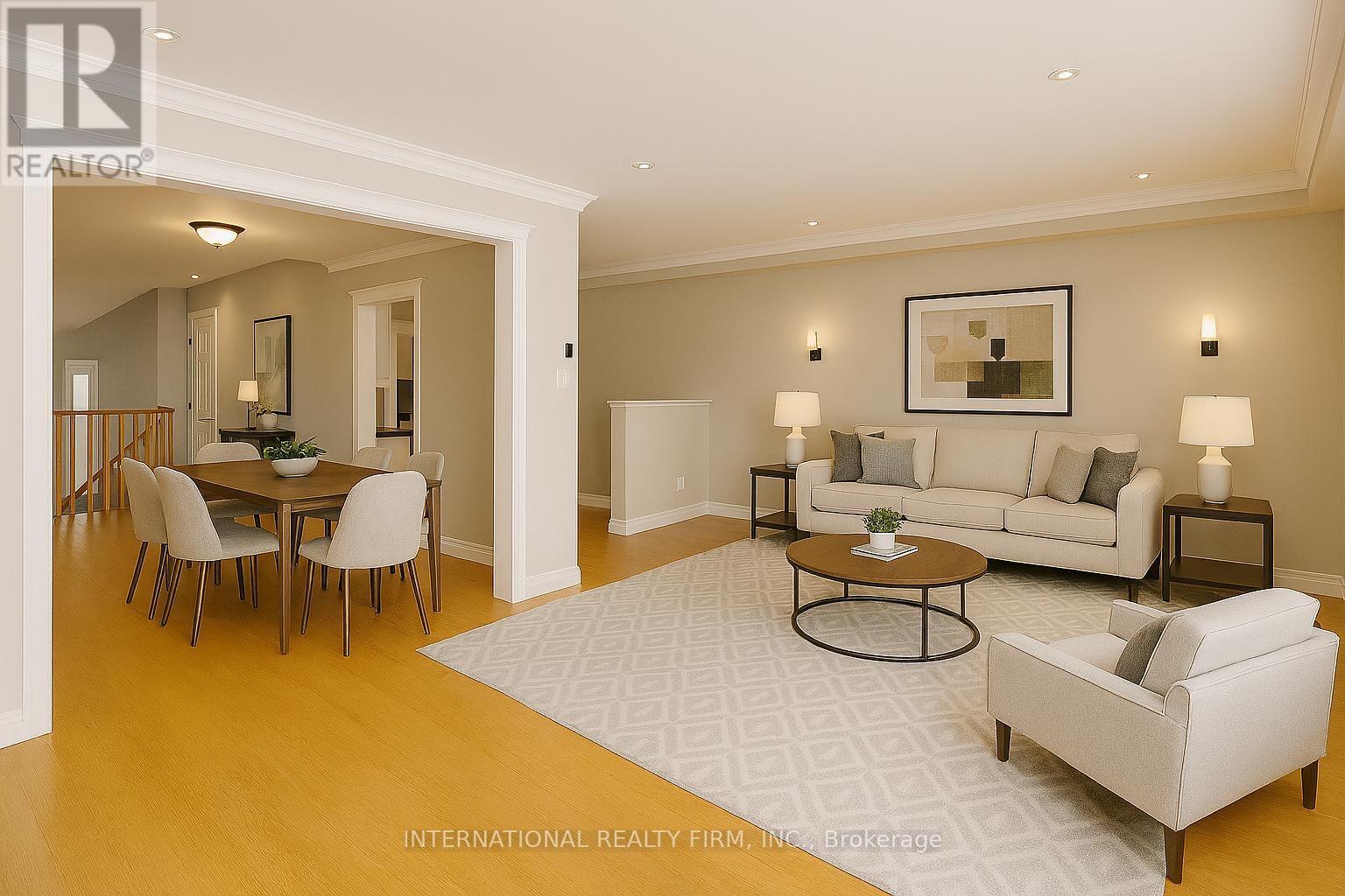 Photo 3 of 27 255 Shaftsbury Avenue, Richmond Hill ON