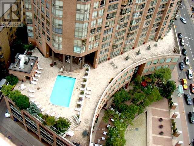 Photo 10 of 1103 44 St Joseph Street, Toronto ON
