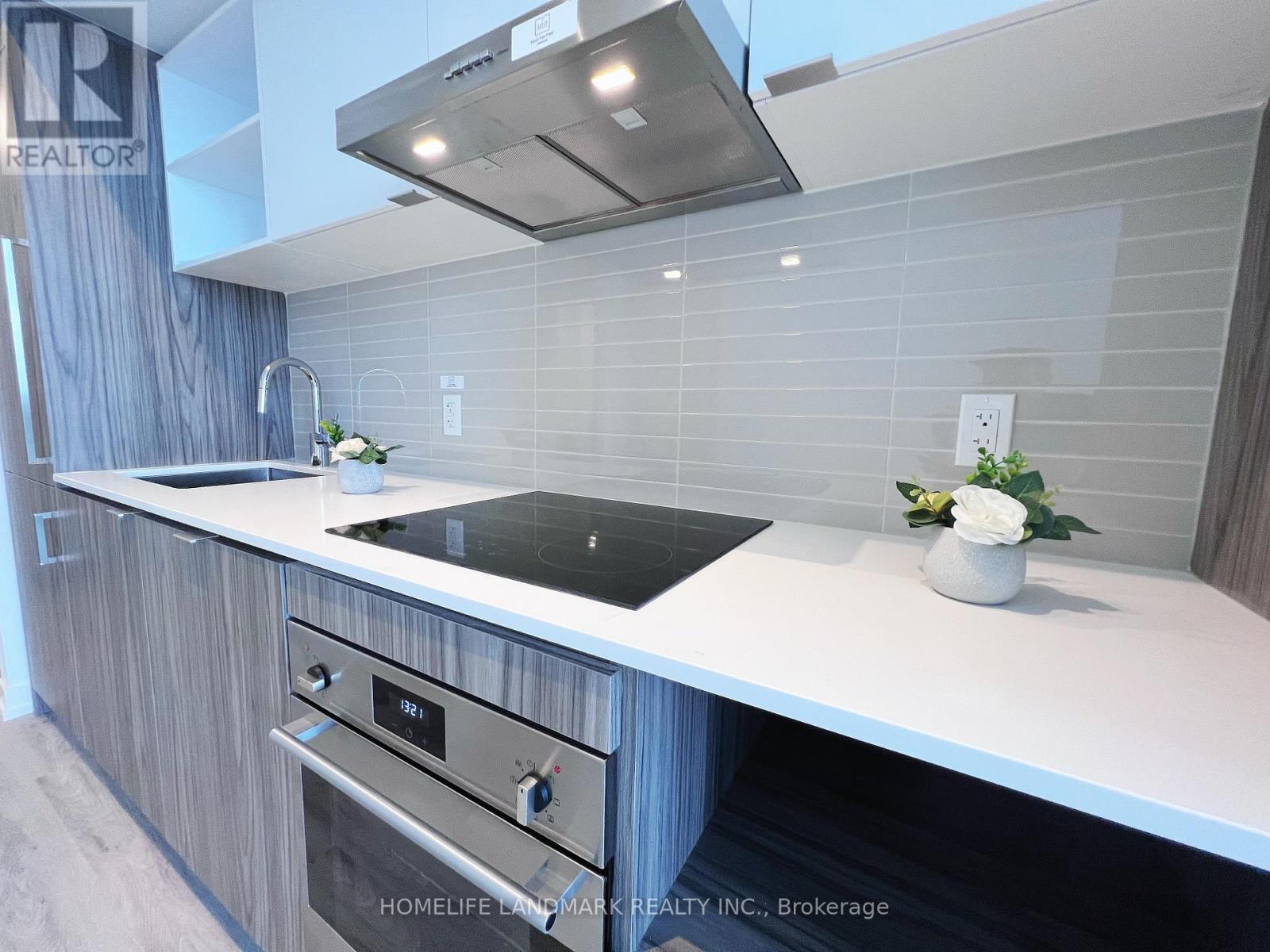 Photo 13 of 5002 55 Cooper Street, Toronto ON