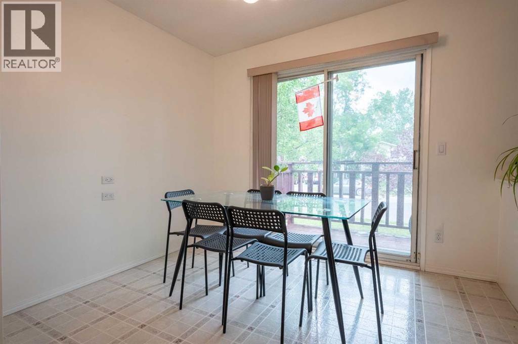 Single Family House Bi-level for Sale in   Avenue NW Dalhousie Calgary 