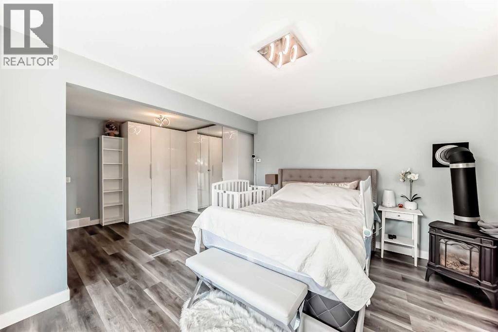 Single Family House Bungalow for Sale in  Dalgetty Drive NW Dalhousie Calgary 