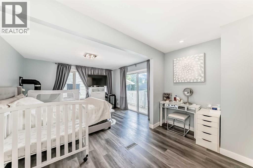 Single Family House Bungalow for Sale in  Dalgetty Drive NW Dalhousie Calgary 
