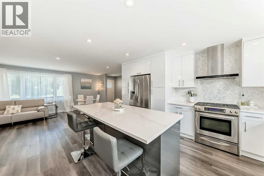 Single Family House Bungalow for Sale in  Dalgetty Drive NW Dalhousie Calgary 