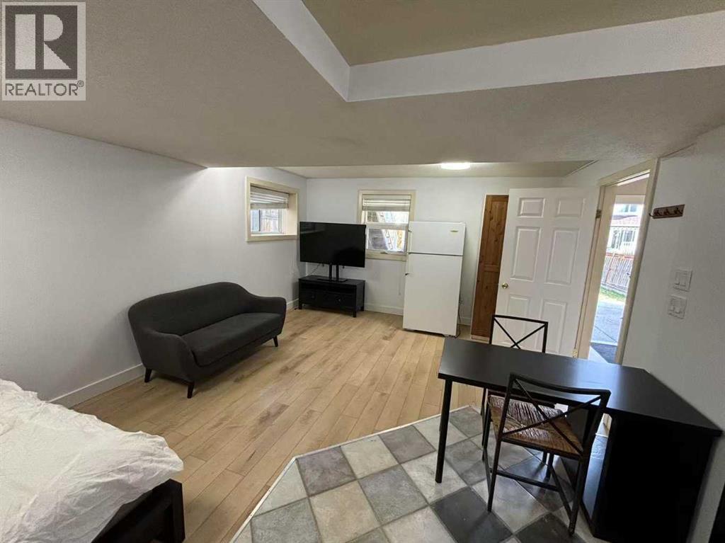 Single Family House for Sale in  Somerglen Crescent SW Somerset Calgary 