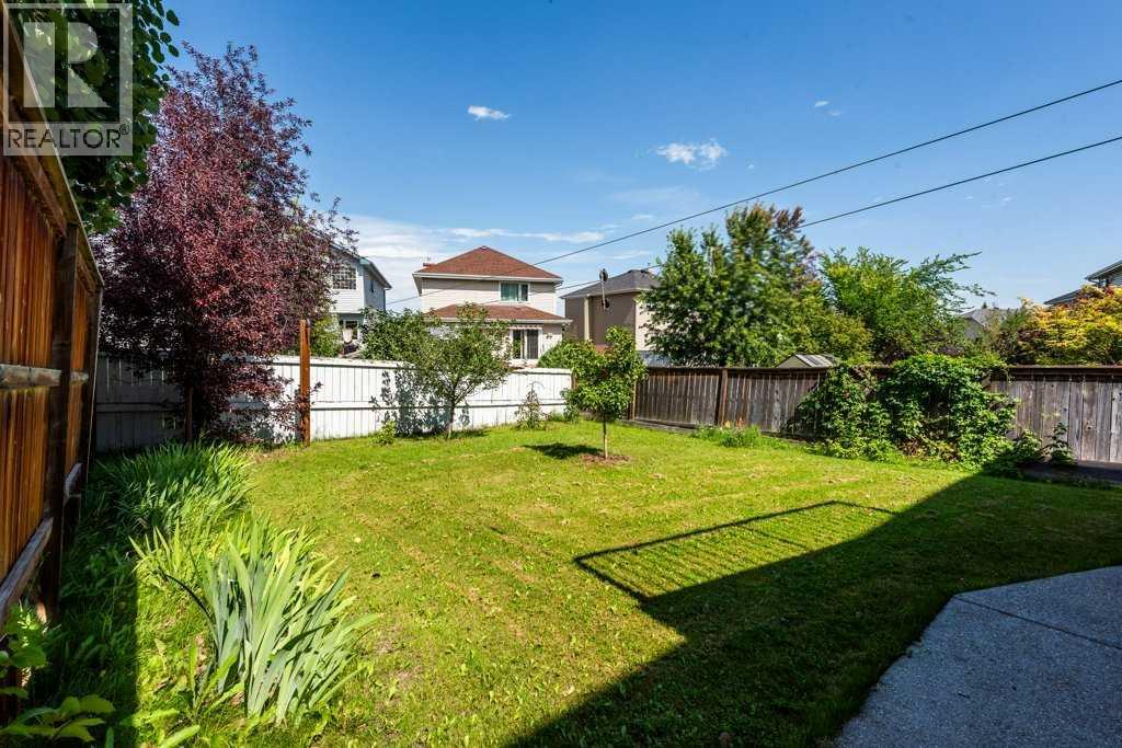 Single Family House for Sale in  Somerglen Crescent SW Somerset Calgary 