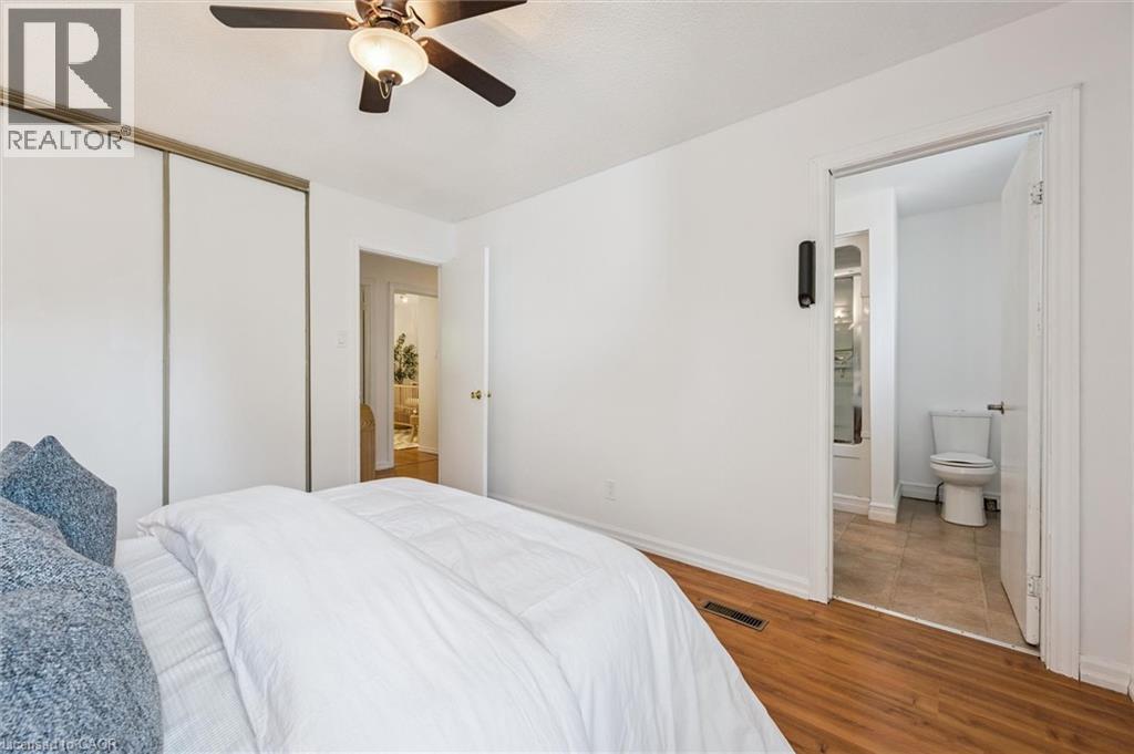 Photo 21 of 32 Mowat Boulevard Unit 52, Kitchener ON