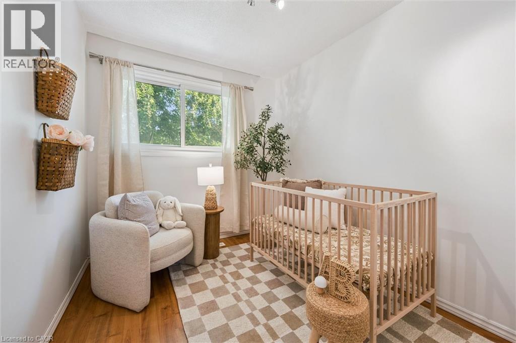 Photo 27 of 32 Mowat Boulevard Unit 52, Kitchener ON