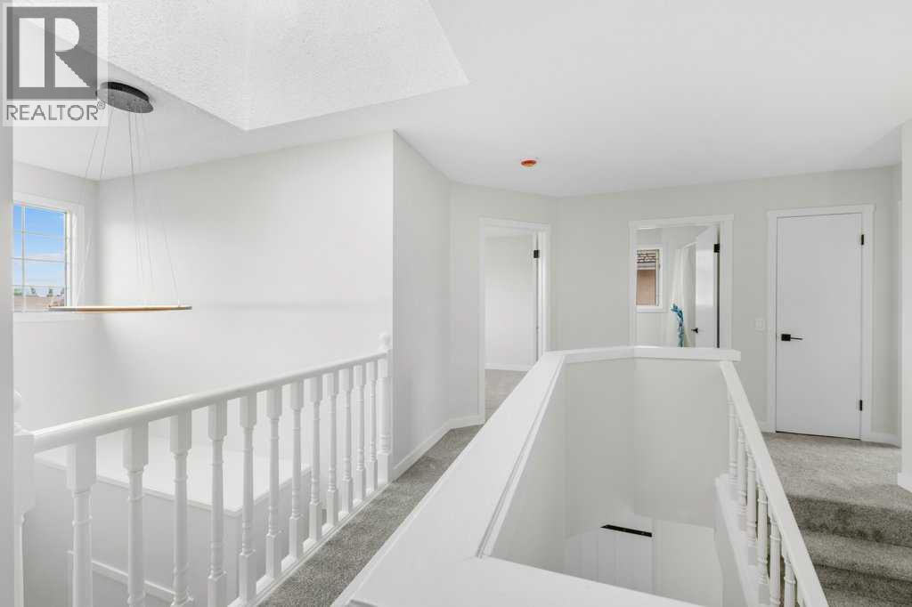 Single Family House for Sale in  Mckenzie Lake Manor SE McKenzie Lake Calgary 