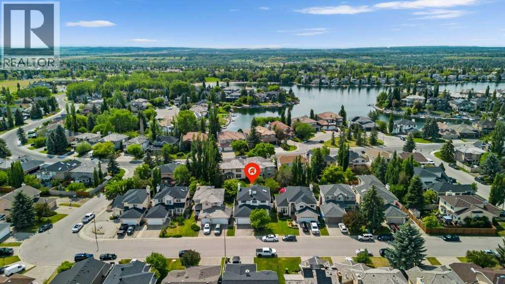 Single Family House for Sale in  Mckenzie Lake Manor SE McKenzie Lake Calgary 