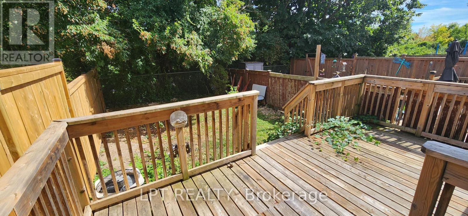 Photo 20 of 148 Pickwick Drive, Ottawa ON