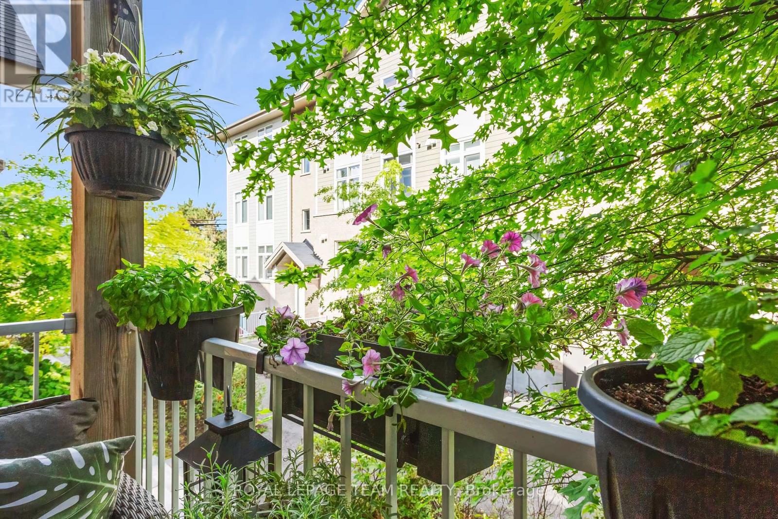 Photo 11 of 306 A Everest Private, Ottawa ON