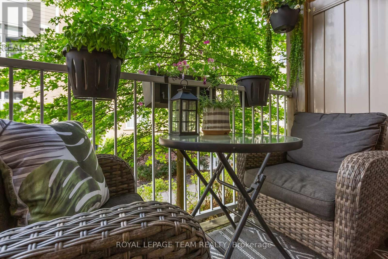 Photo 14 of 306 A Everest Private, Ottawa ON