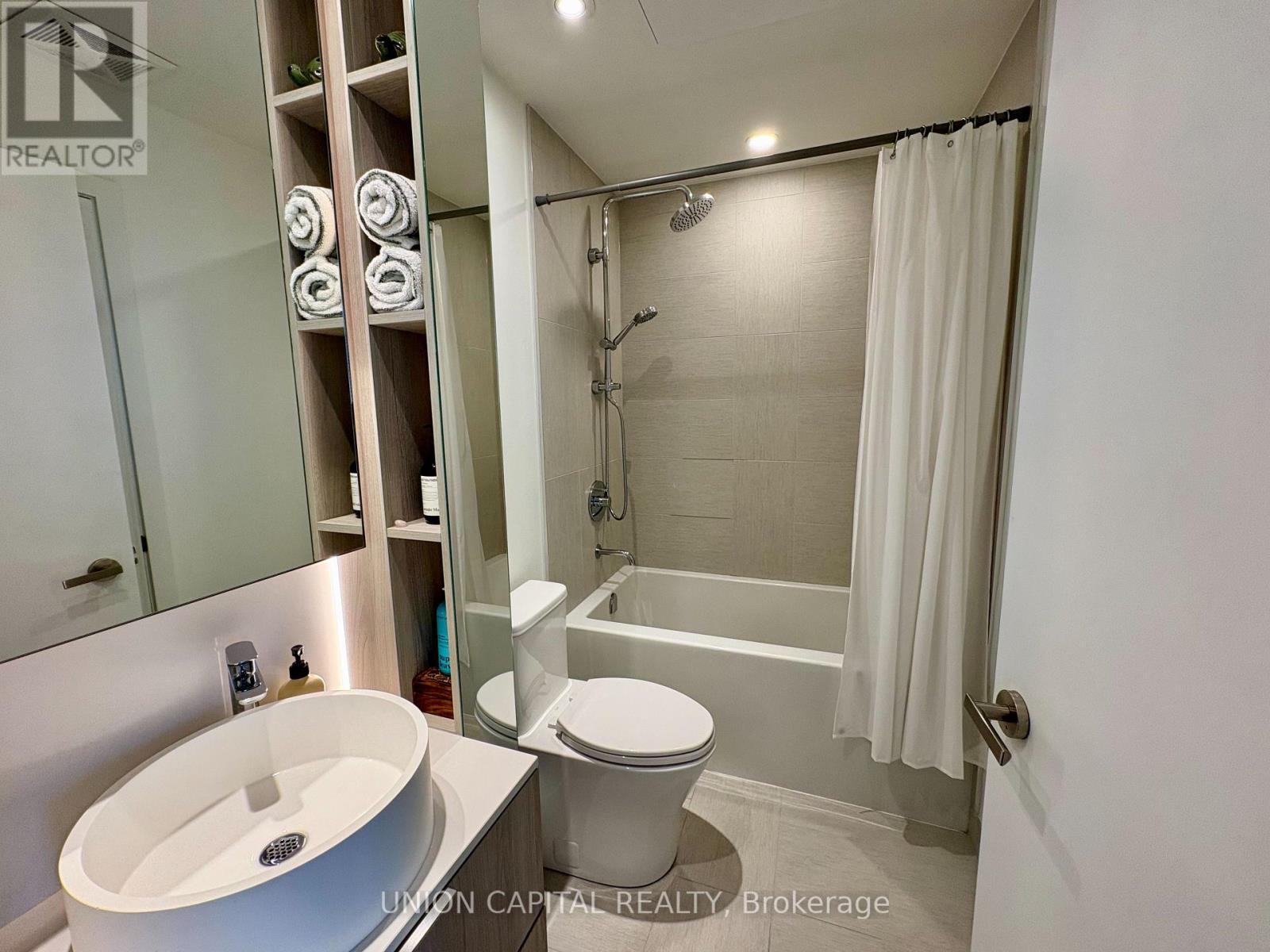 Photo 14 of 901 28 Ann Street, Mississauga ON