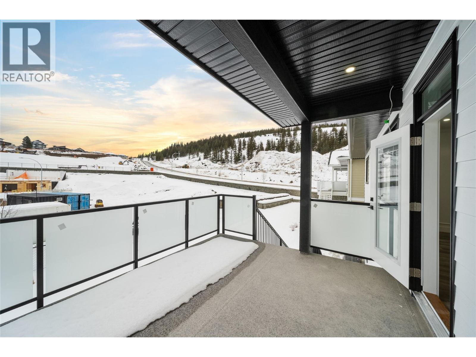 Photo 7 of 2077 Linfield Drive, Kamloops BC