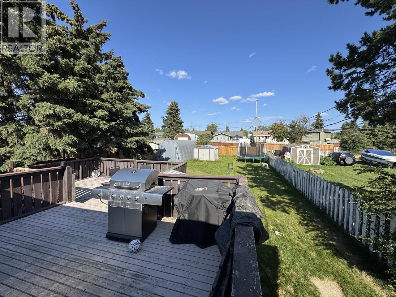 Photo 5 of 8911 91 Street, Fort St John BC