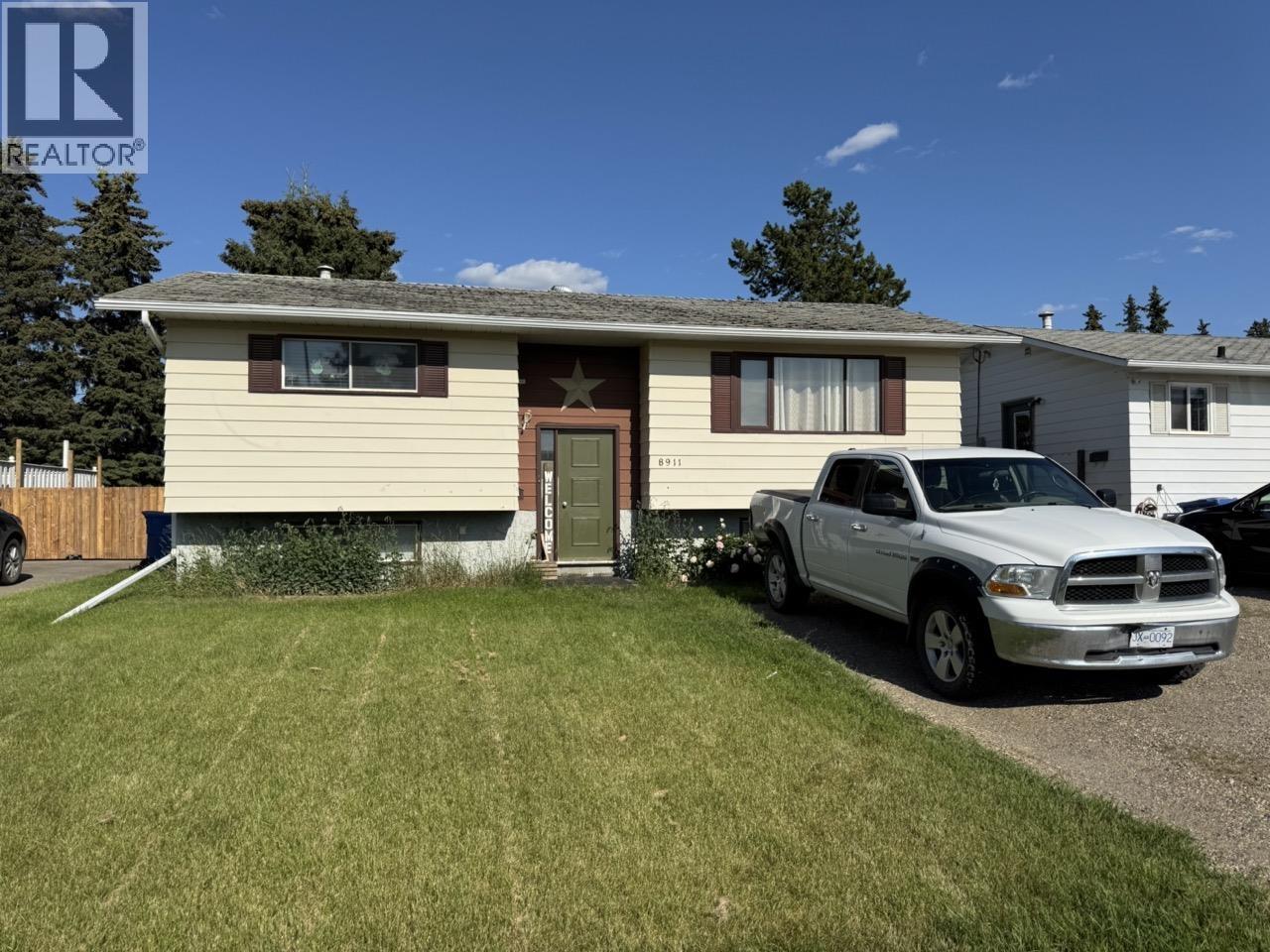 Photo 3 of 8911 91 Street, Fort St John BC