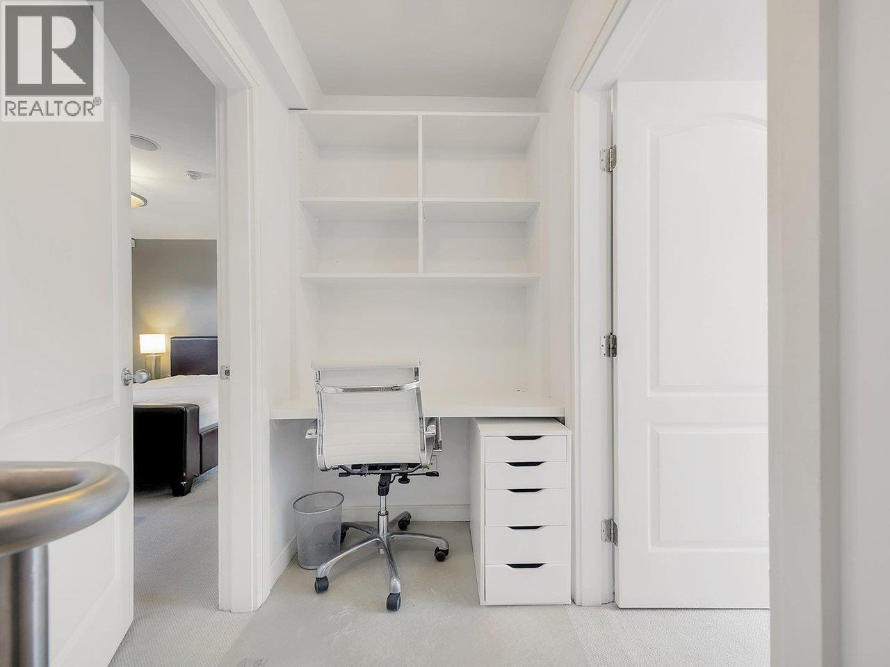 Photo 14 of 204 3788 W 10th Avenue, Vancouver BC