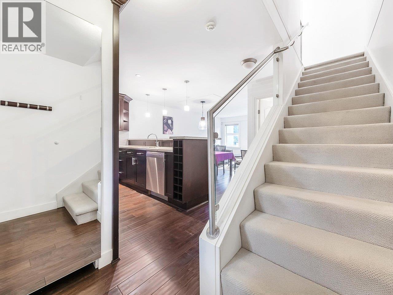 Photo 13 of 204 3788 W 10th Avenue, Vancouver BC