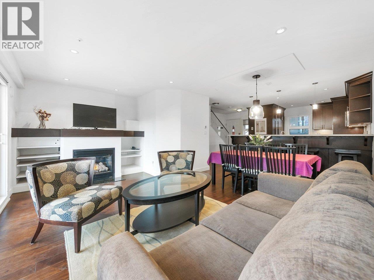 Photo 1 of 204 3788 W 10th Avenue, Vancouver BC