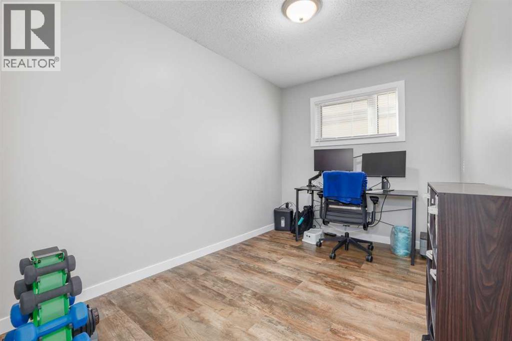 Single Family House Bungalow for Sale in  Woodglen Way SW Woodbine Calgary 