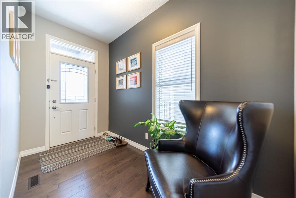 Photo 2 of 98 Mahogany Passage Se, Calgary AB