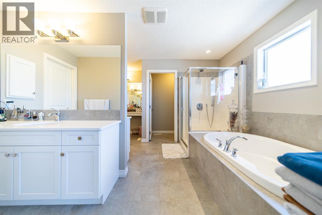Photo 20 of 98 Mahogany Passage Se, Calgary AB
