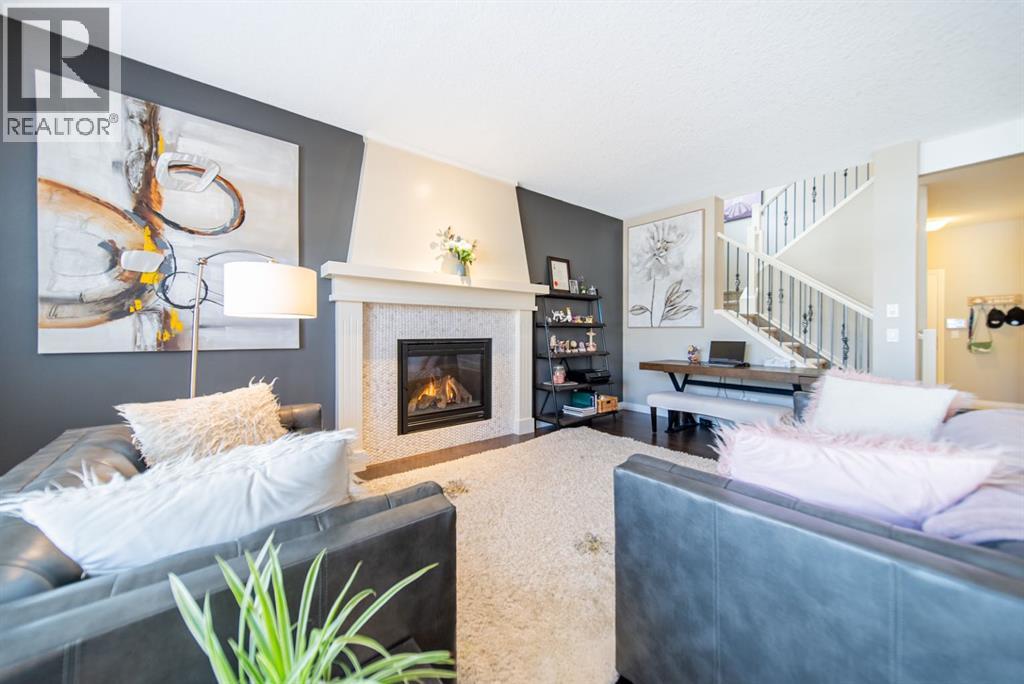 Photo 5 of 98 Mahogany Passage Se, Calgary AB