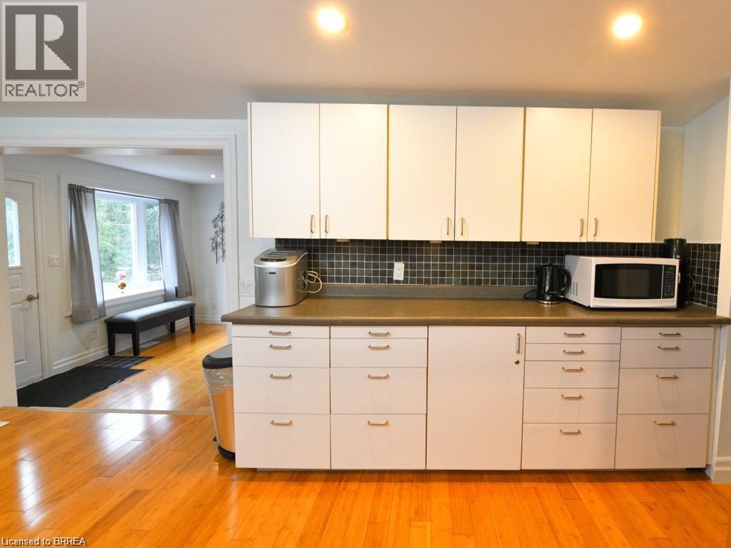 Photo 14 of 107 Rodeo Road, Flamborough ON