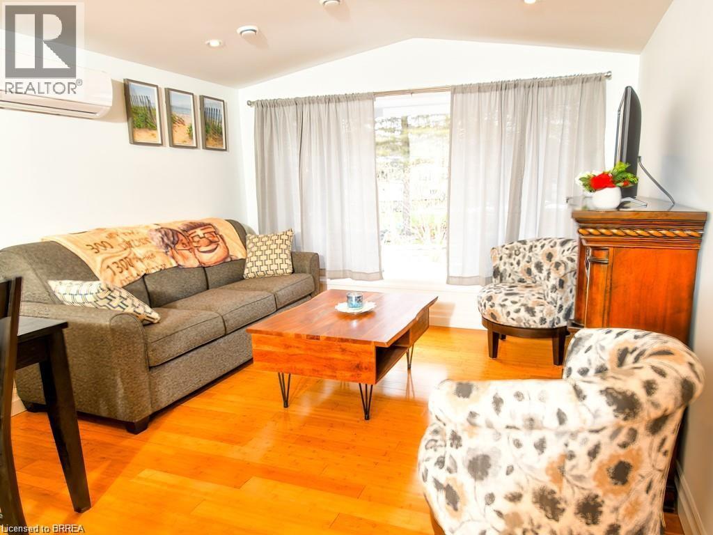 Photo 2 of 107 Rodeo Road, Flamborough ON