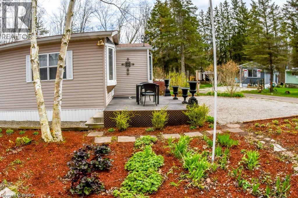 Photo 32 of 107 Rodeo Road, Flamborough ON