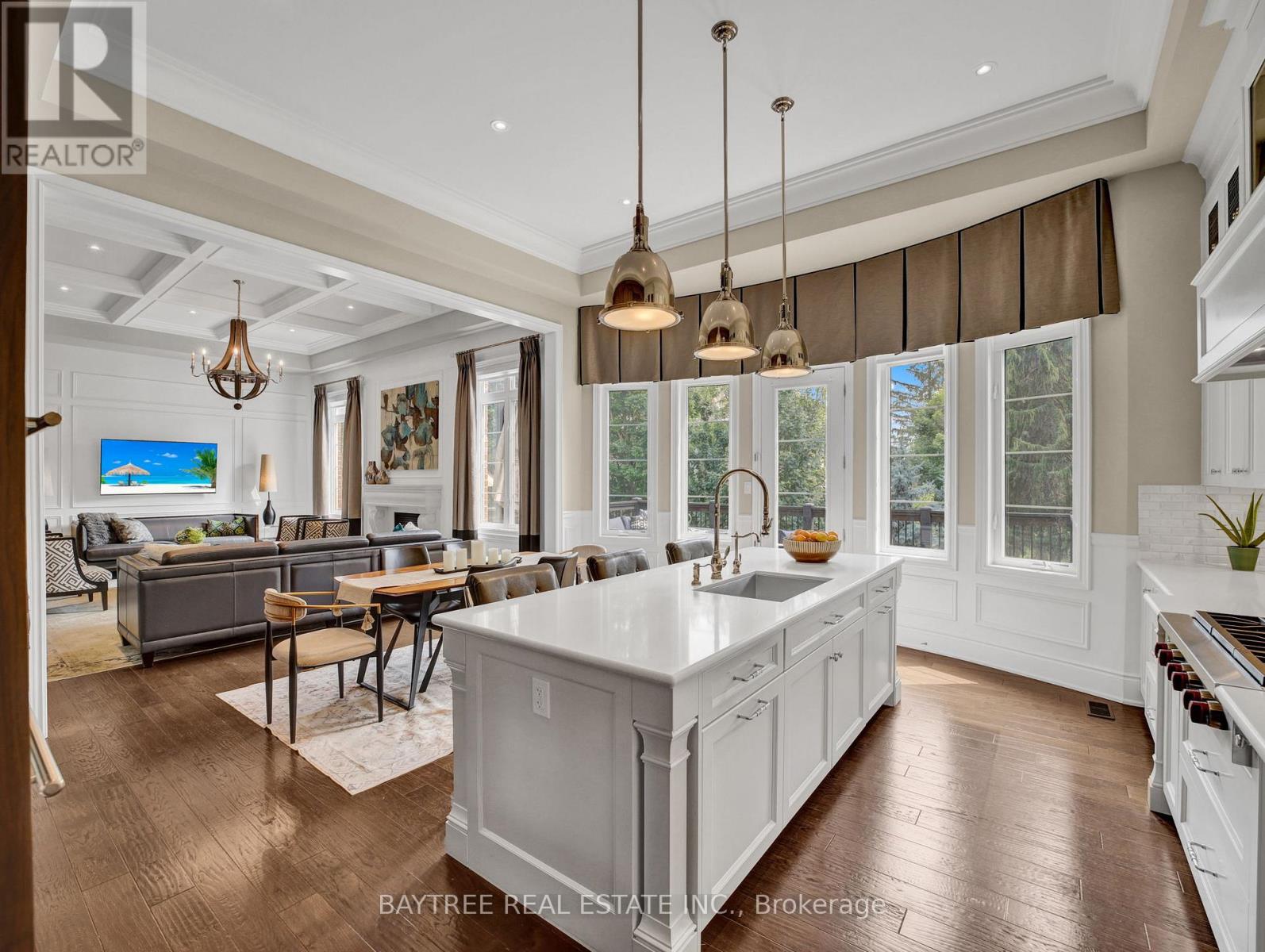 Photo 37 of 16 Hickory Ridge Court, Brampton ON