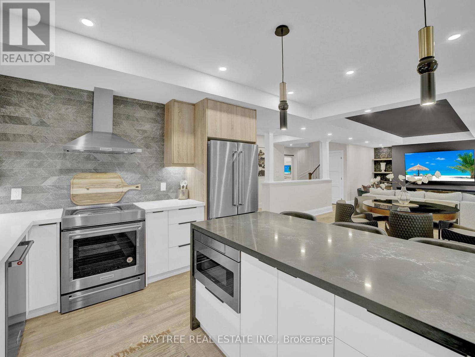 Photo 44 of 16 Hickory Ridge Court, Brampton ON