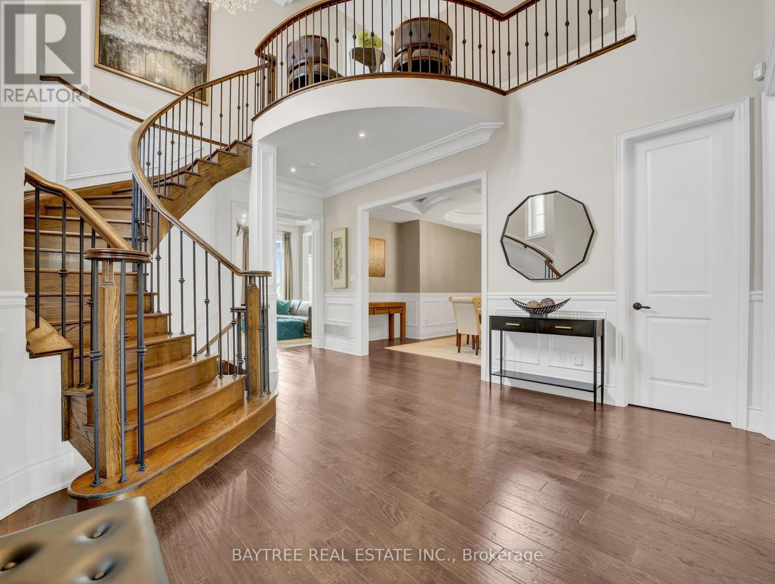Photo 29 of 16 Hickory Ridge Court, Brampton ON