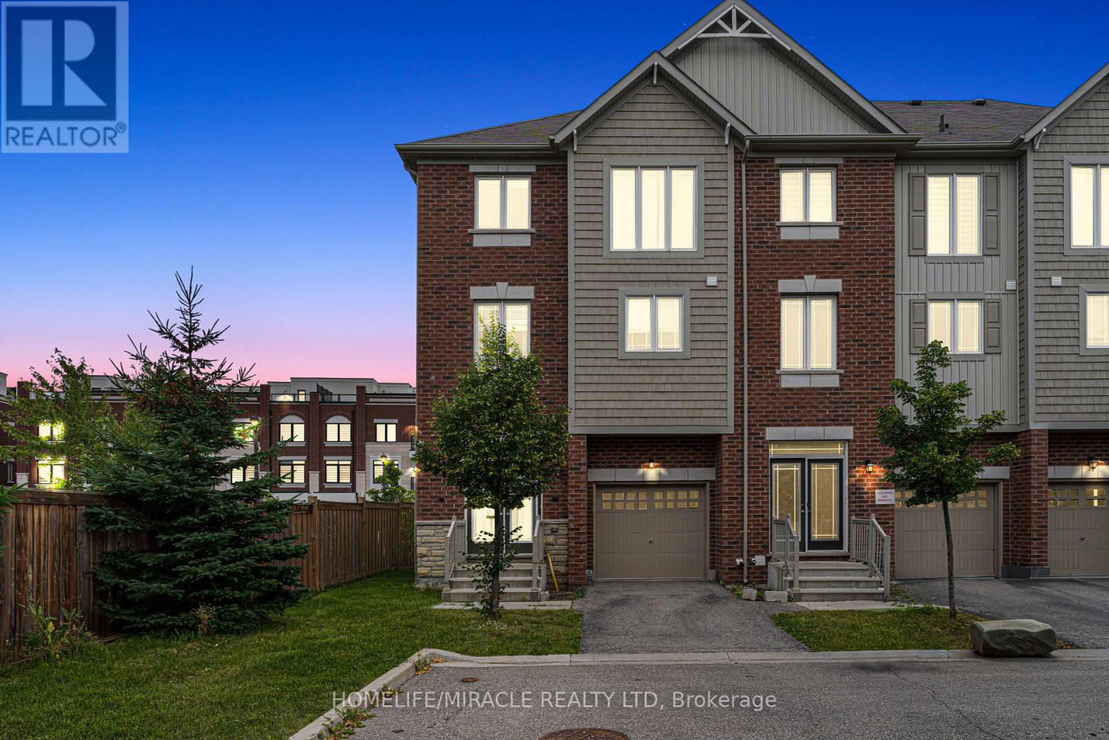Photo 1 of 402 Dougall Avenue, Caledon ON