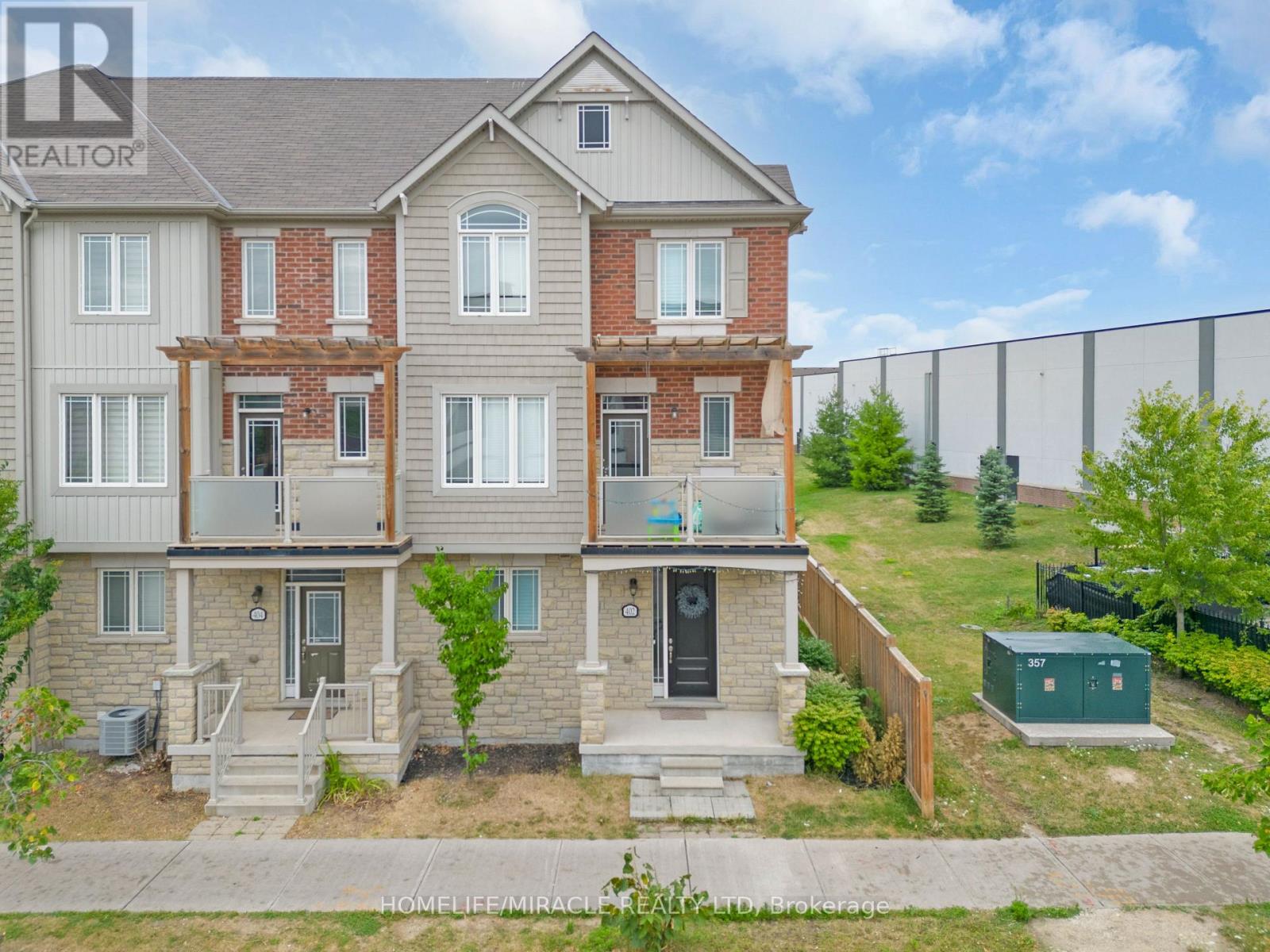 Photo 28 of 402 Dougall Avenue, Caledon ON