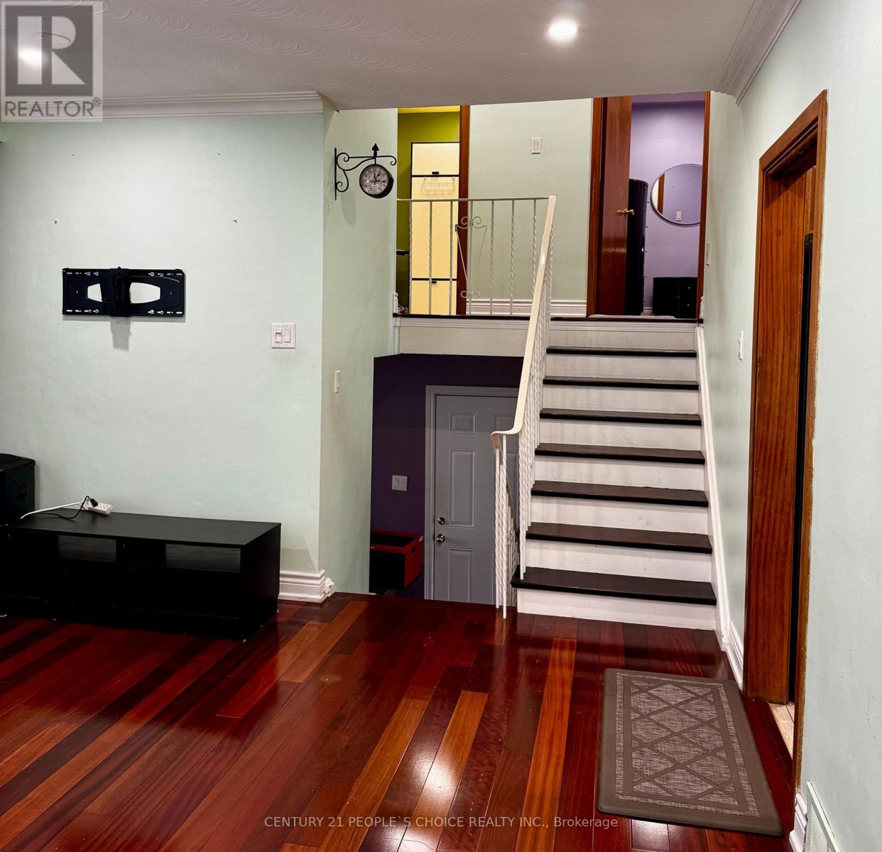 Photo 9 of 116 Mercury Road, Toronto ON