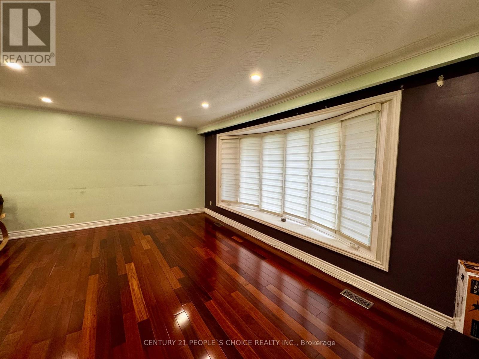 Photo 15 of 116 Mercury Road, Toronto ON