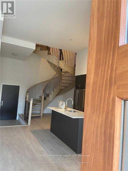 Photo 12 of Th 130 8 Nahani Way, Mississauga ON