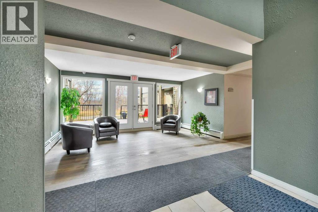 Photo 3 of 212 5601 Kerrywood Drive, Red Deer AB